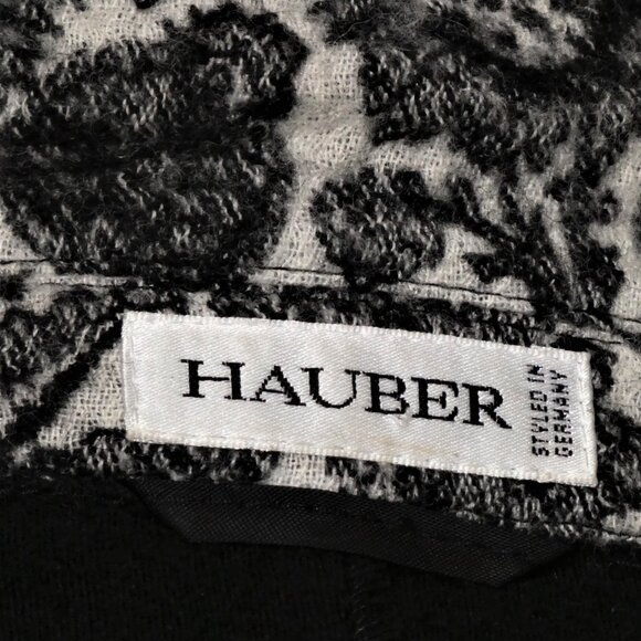 Hauber Black and white floral front wool Blend Knit Blazer Size 8 - Picture 11 of 13